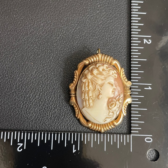 Gold Filled Shell Cameo Brooch Pendant Hand Carved 1/20 12k GF Vintage - Picture 14 of 14